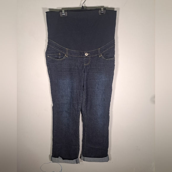 Maternity LOT Size Medium-Large - Picture 11 of 12